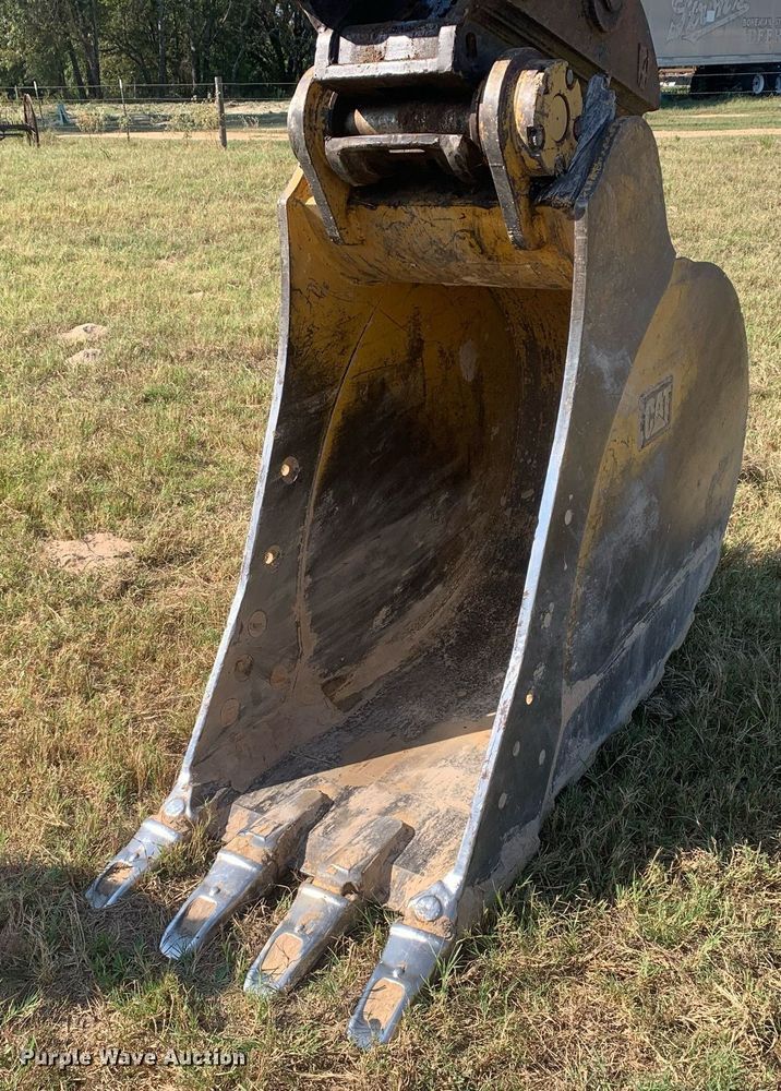 image for item DM1832 1996 Caterpillar  322L excavator