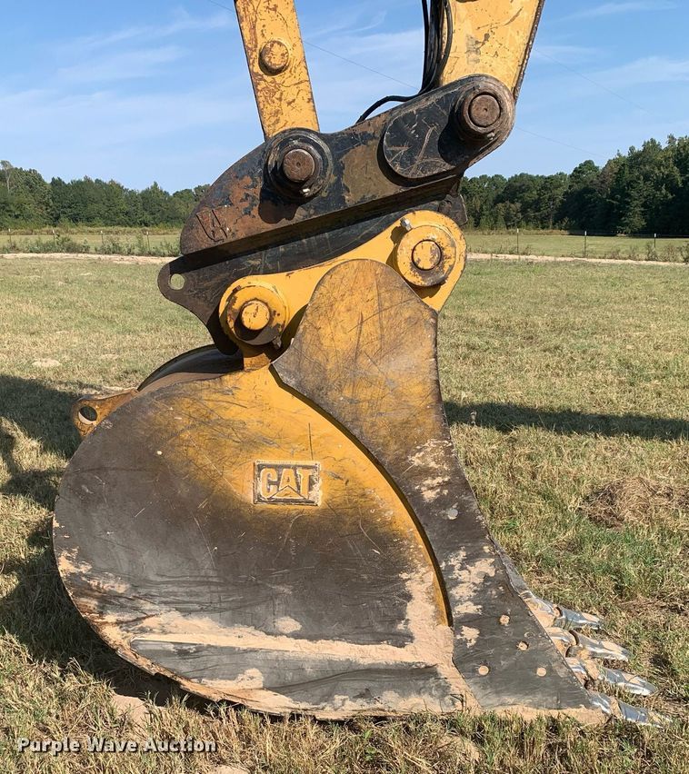 image for item DM1832 1996 Caterpillar  322L excavator