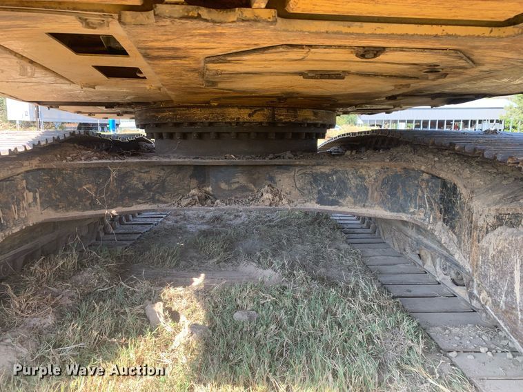 image for item DM1832 1996 Caterpillar  322L excavator