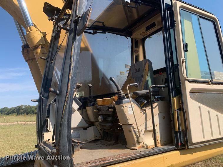 image for item DM1832 1996 Caterpillar  322L excavator