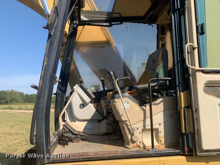image for item DM1832 1996 Caterpillar  322L excavator
