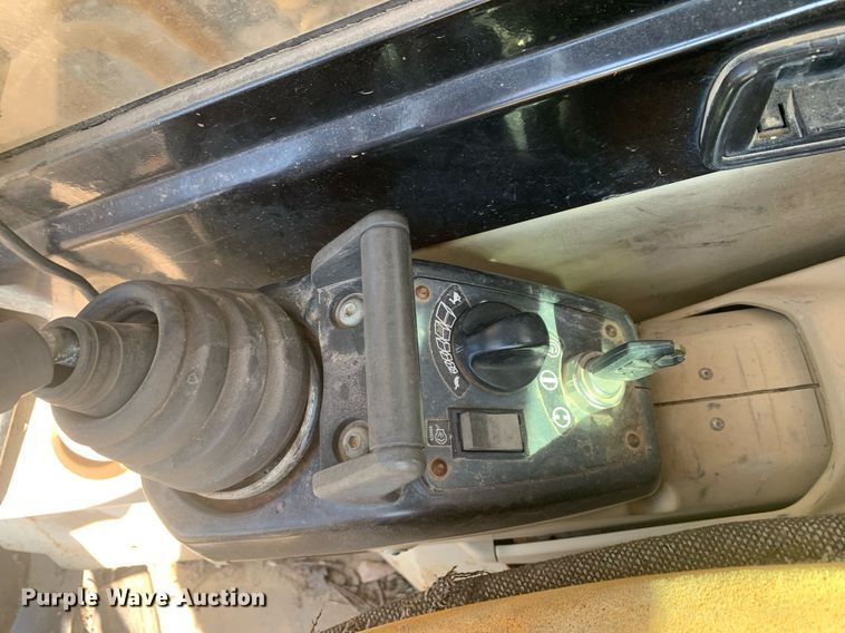 image for item DM1832 1996 Caterpillar  322L excavator