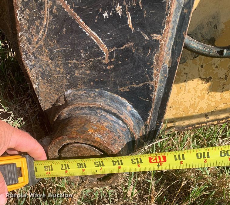 image for item DM1832 1996 Caterpillar  322L excavator