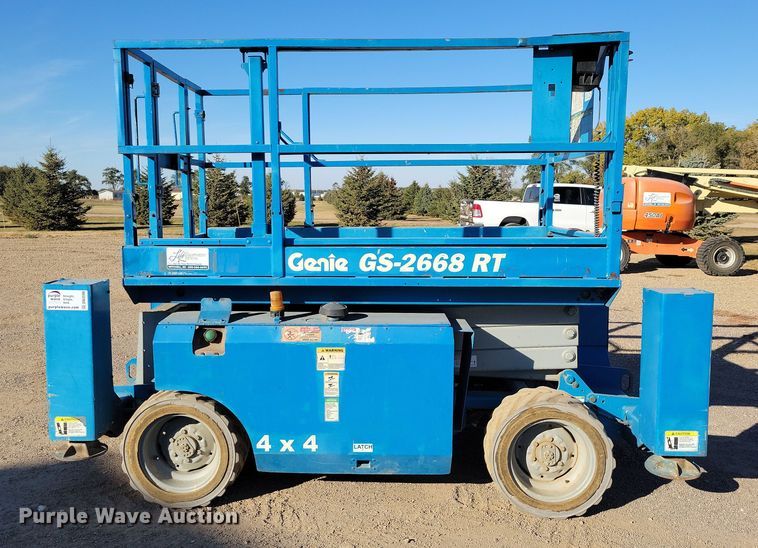 image for item DN3590 2008 Genie GS-2668 RT scissor lift