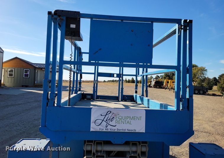 image for item DN3590 2008 Genie GS-2668 RT scissor lift