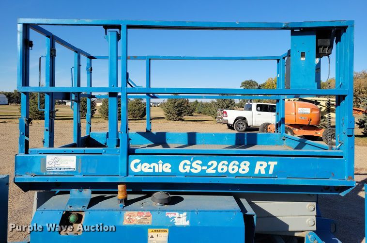 image for item DN3590 2008 Genie GS-2668 RT scissor lift