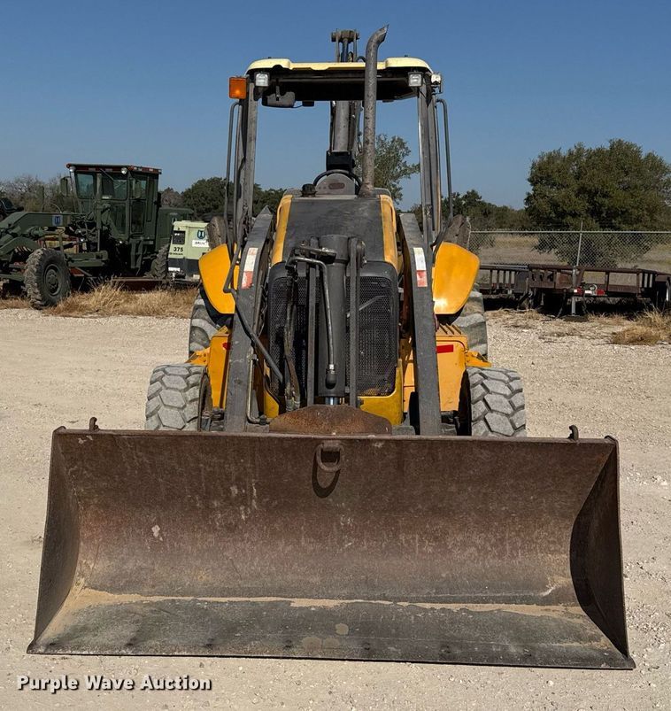 image for item DO2561 2008 Volvo BL60 backhoe