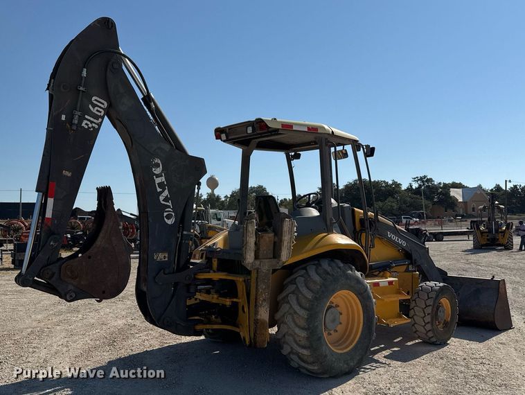 image for item DO2561 2008 Volvo BL60 backhoe