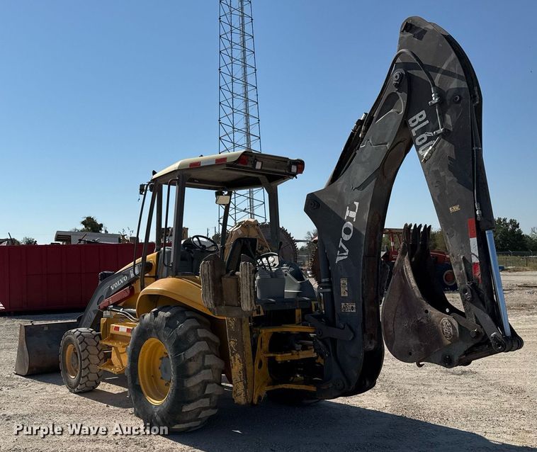 image for item DO2561 2008 Volvo BL60 backhoe
