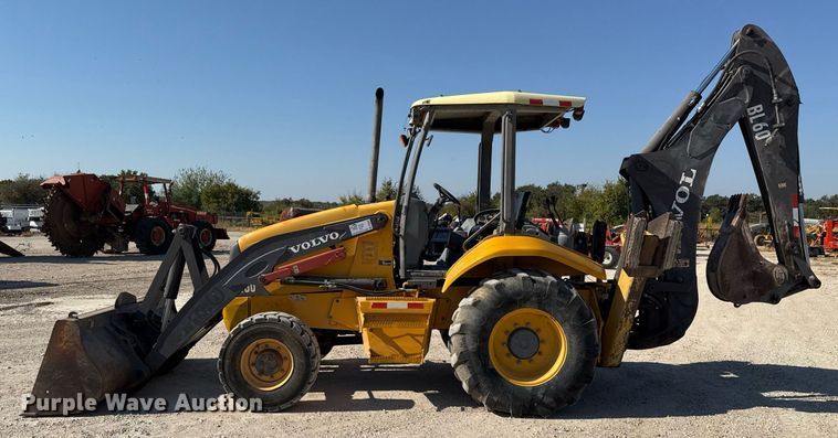 image for item DO2561 2008 Volvo BL60 backhoe