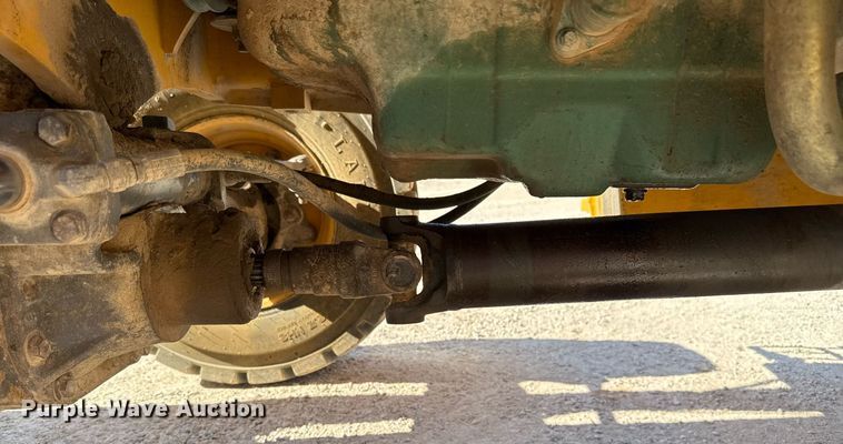 image for item DO2561 2008 Volvo BL60 backhoe