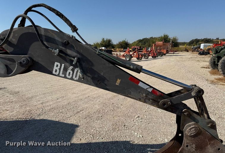 image for item DO2561 2008 Volvo BL60 backhoe