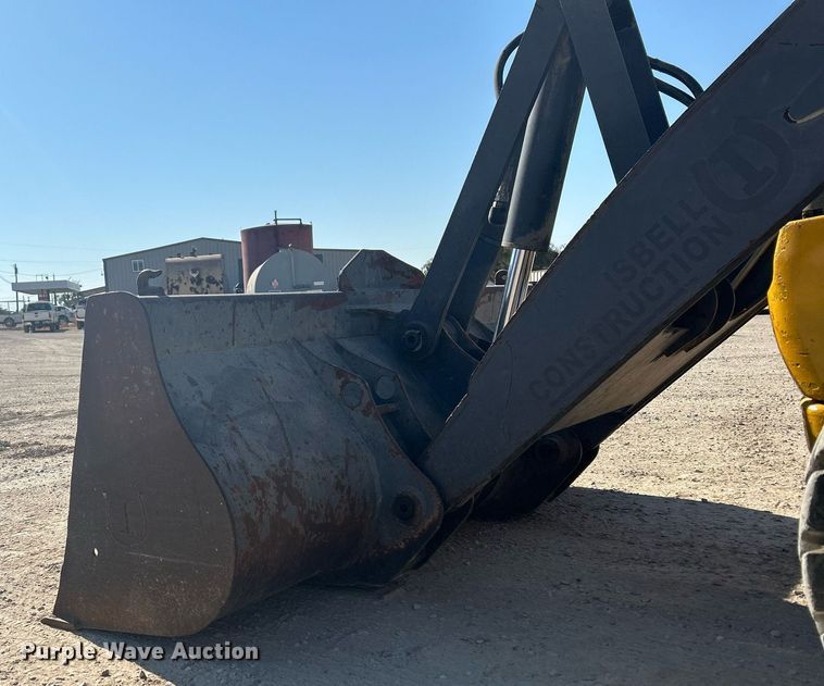 image for item DO2562 2008 Volvo BL60 backhoe