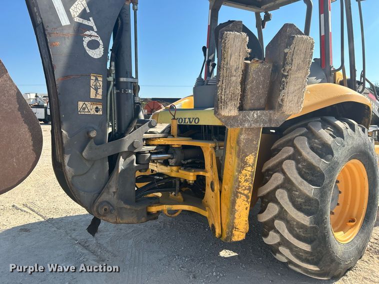 image for item DO2562 2008 Volvo BL60 backhoe