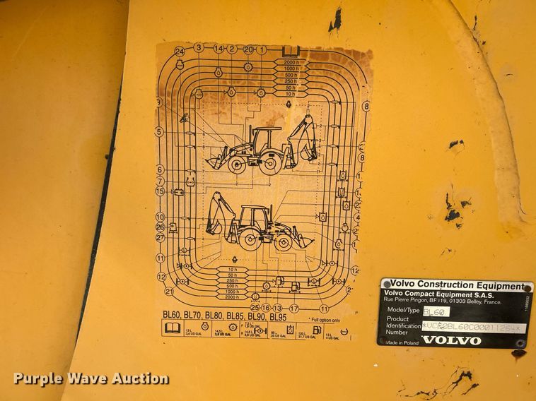 image for item DO2562 2008 Volvo BL60 backhoe