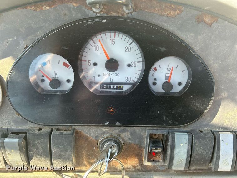 image for item DO2562 2008 Volvo BL60 backhoe