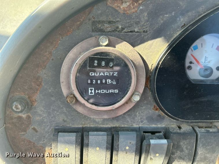 image for item DO2562 2008 Volvo BL60 backhoe