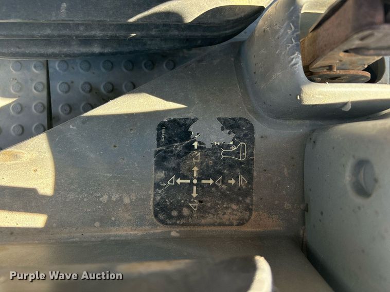 image for item DO2562 2008 Volvo BL60 backhoe