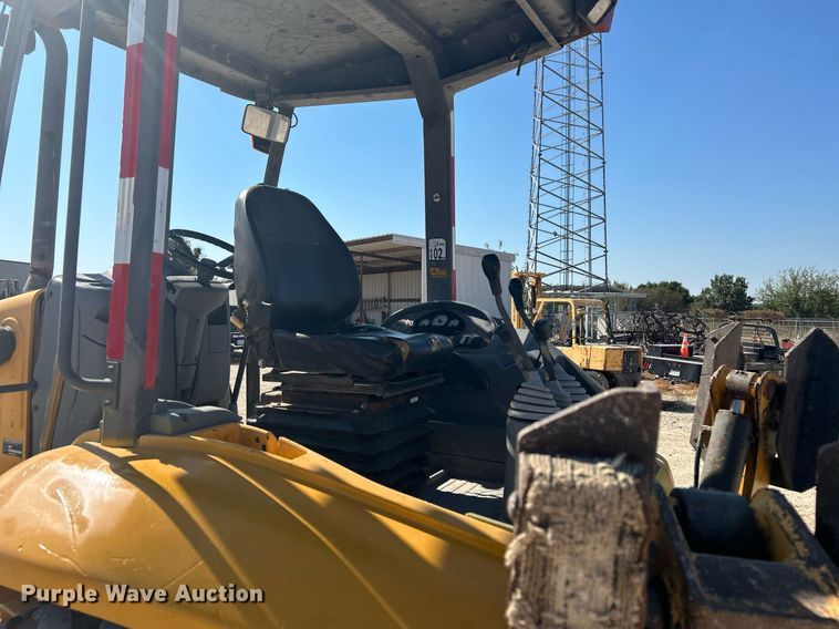 image for item DO2562 2008 Volvo BL60 backhoe