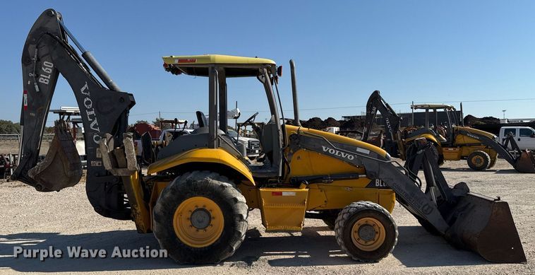 image for item DO2563 2008 Volvo BL60 backhoe