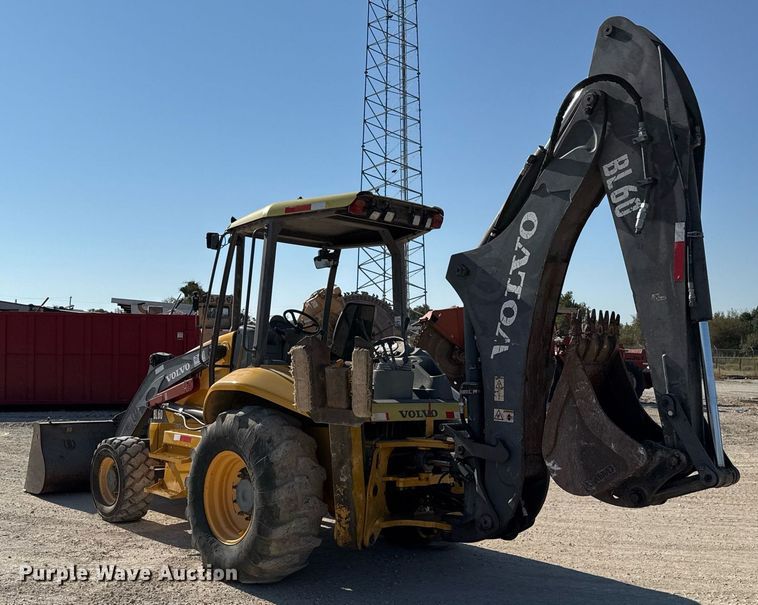 image for item DO2563 2008 Volvo BL60 backhoe