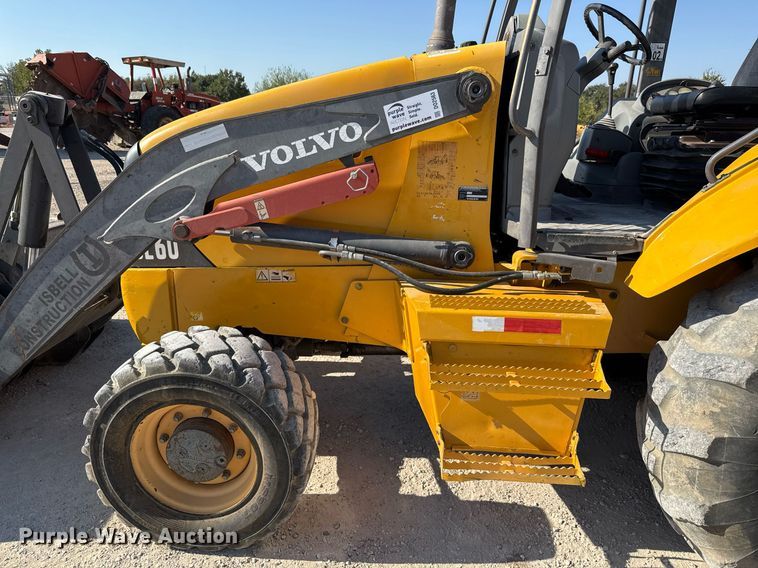 image for item DO2563 2008 Volvo BL60 backhoe