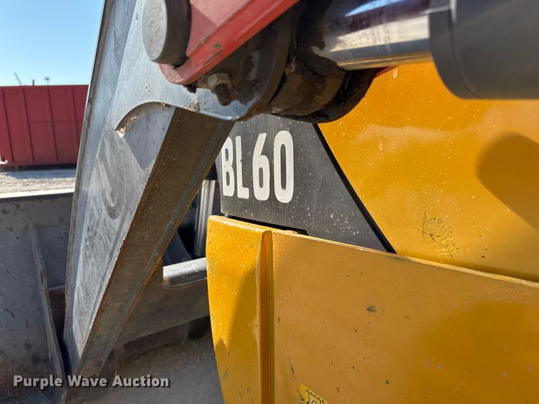 image for item DO2563 2008 Volvo BL60 backhoe