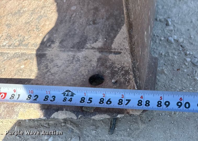 image for item DO2563 2008 Volvo BL60 backhoe