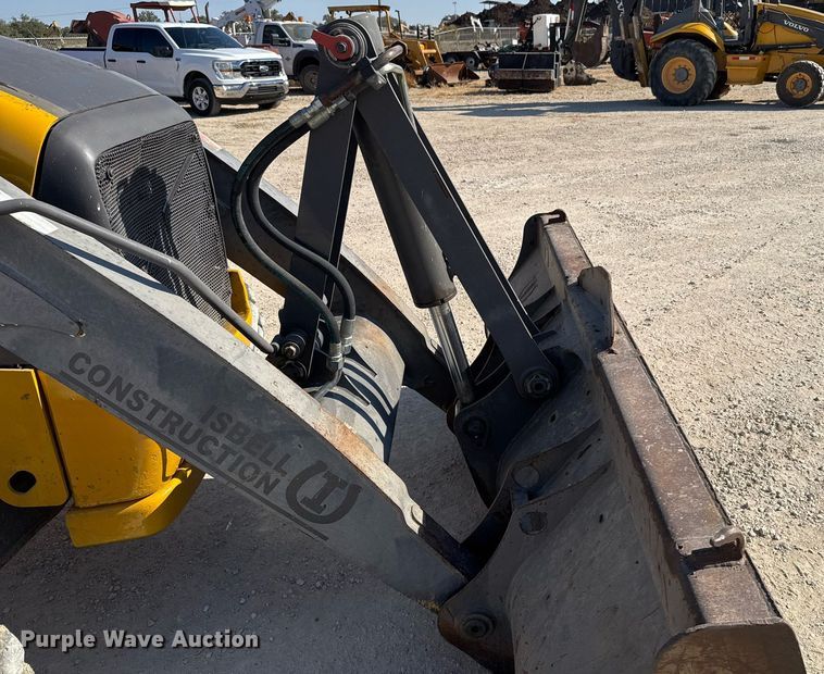 image for item DO2563 2008 Volvo BL60 backhoe