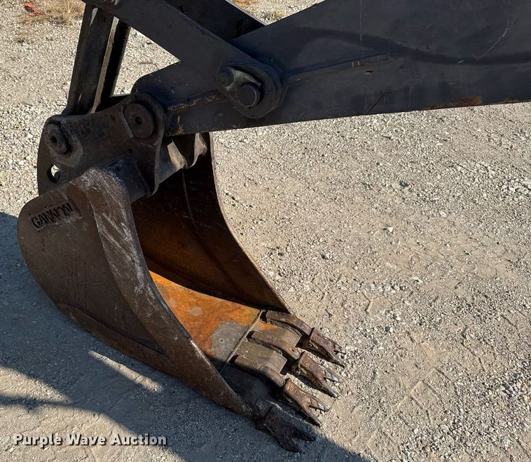 image for item DO2563 2008 Volvo BL60 backhoe