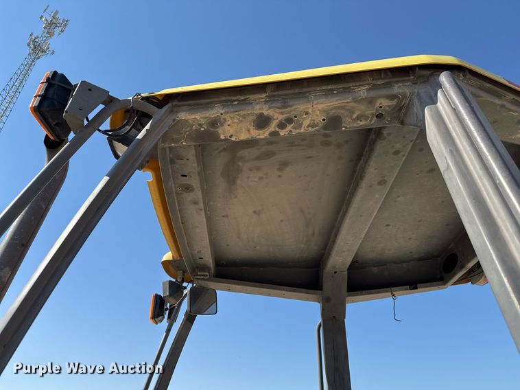 image for item DO2563 2008 Volvo BL60 backhoe