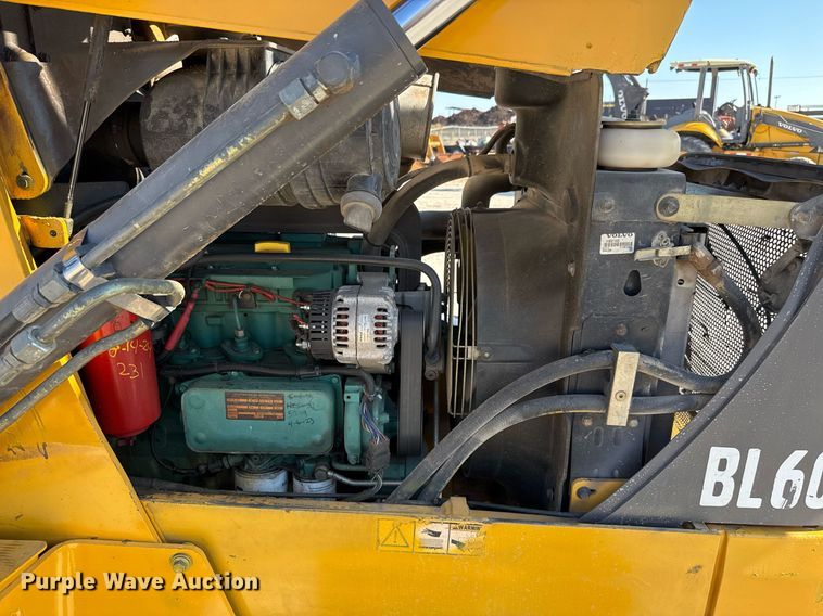 image for item DO2563 2008 Volvo BL60 backhoe