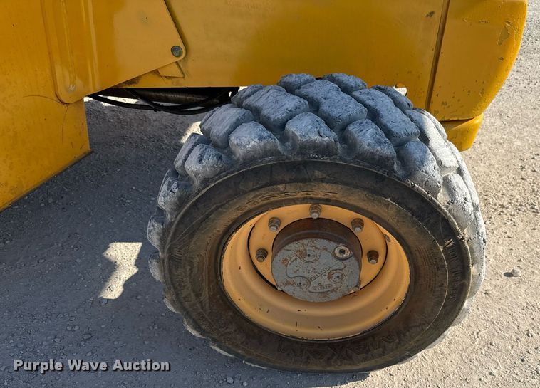 image for item DO2563 2008 Volvo BL60 backhoe