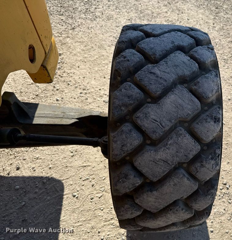 image for item DO2563 2008 Volvo BL60 backhoe