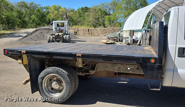image for item DO5507 2000 Ford F450 Super Duty flatbed truck