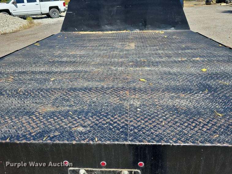 image for item DO5507 2000 Ford F450 Super Duty flatbed truck