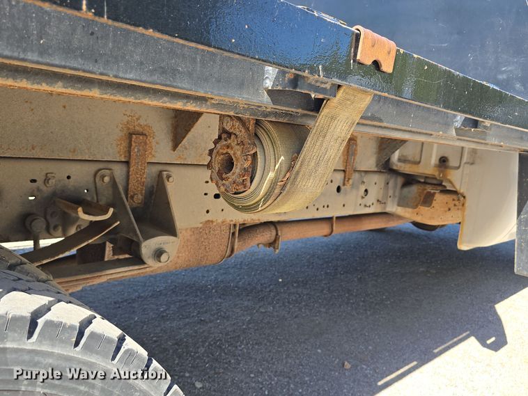 image for item DO5507 2000 Ford F450 Super Duty flatbed truck