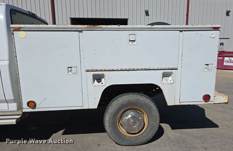 image for item DO5509 1997 Ford LGT Convtnl F350  utility bed pickup truck