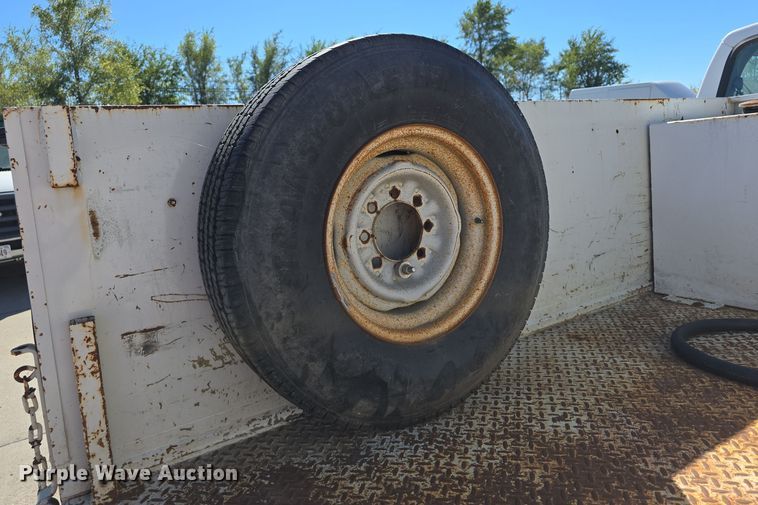 image for item DO5509 1997 Ford LGT Convtnl F350  utility bed pickup truck