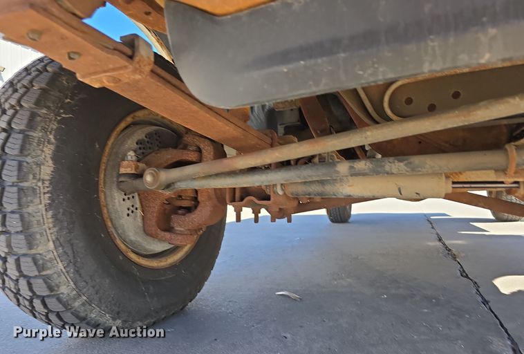 image for item DO5509 1997 Ford LGT Convtnl F350  utility bed pickup truck