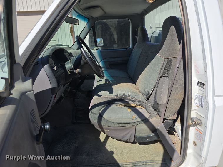image for item DO5509 1997 Ford LGT Convtnl F350  utility bed pickup truck