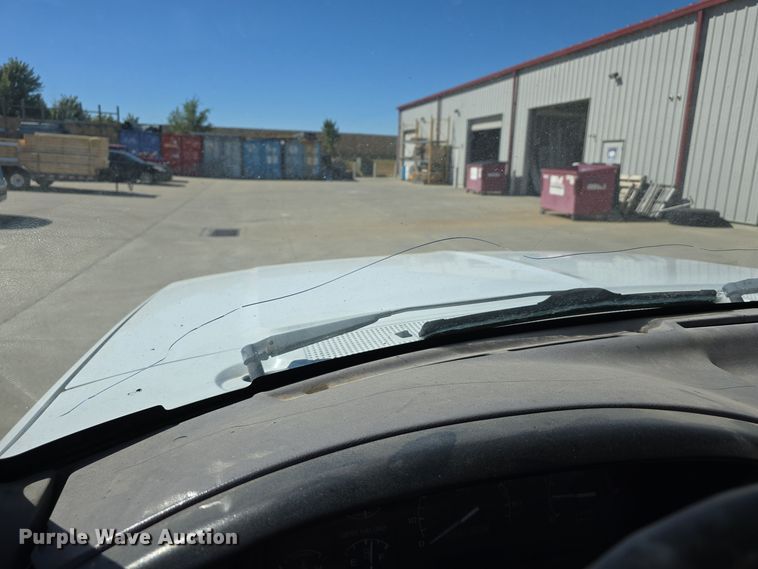 image for item DO5509 1997 Ford LGT Convtnl F350  utility bed pickup truck