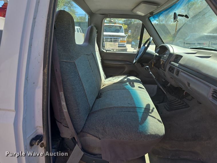 image for item DO5509 1997 Ford LGT Convtnl F350  utility bed pickup truck