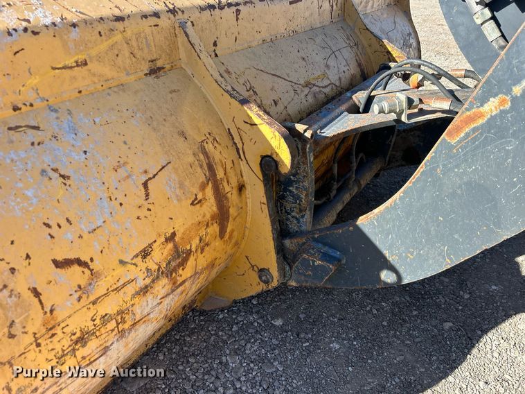 image for item DO7565 2013 John Deere 324J wheel loader