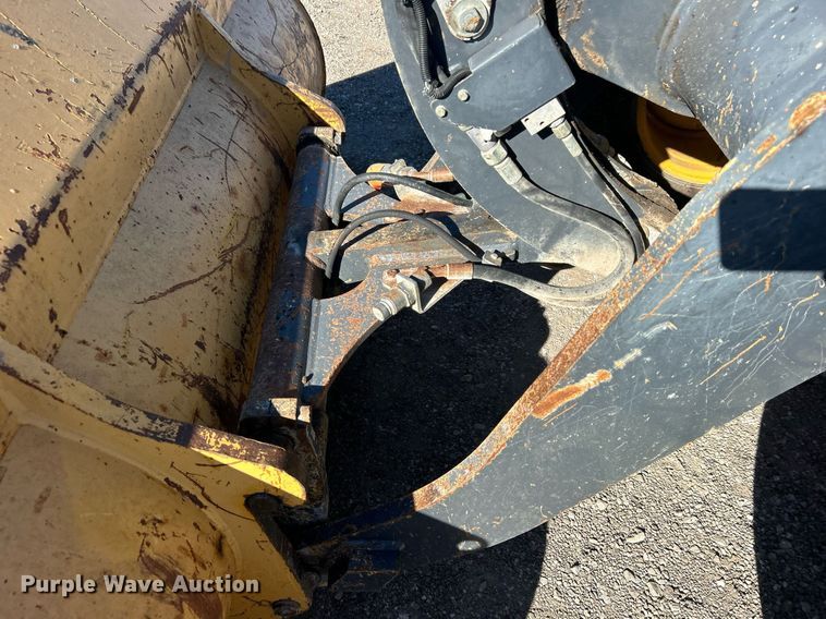 image for item DO7565 2013 John Deere 324J wheel loader