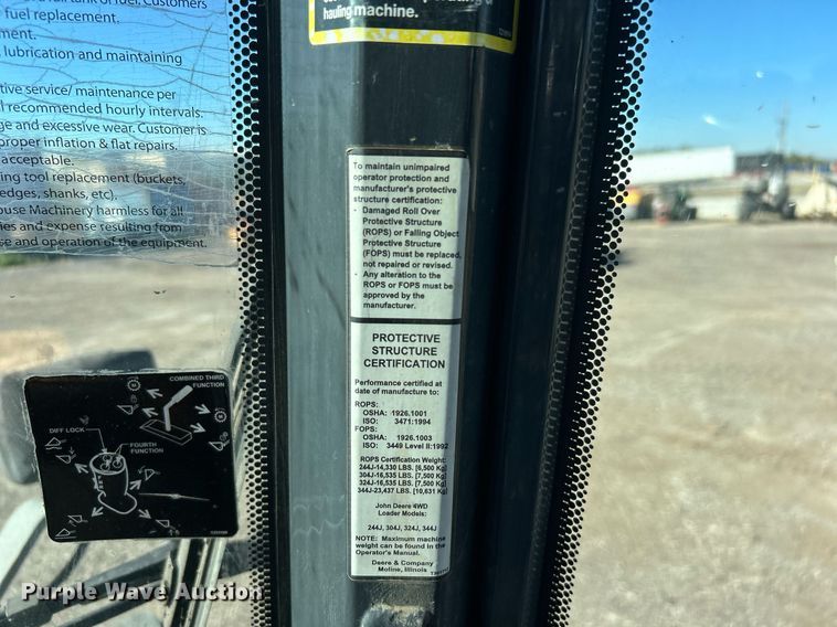 image for item DO7565 2013 John Deere 324J wheel loader