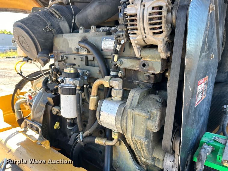 image for item DO7565 2013 John Deere 324J wheel loader