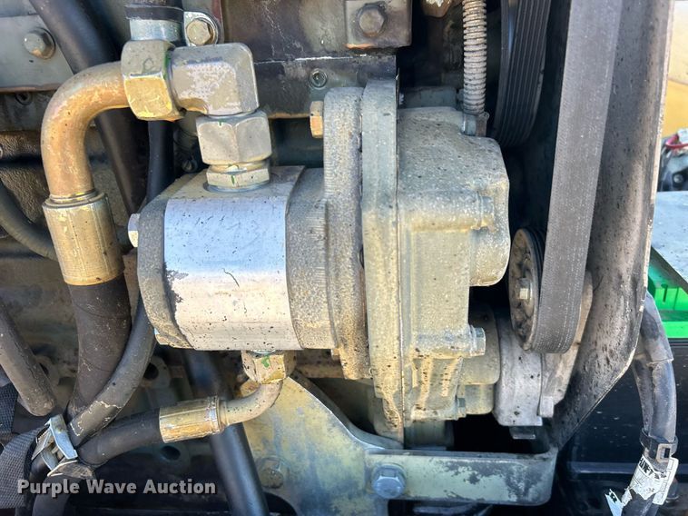 image for item DO7565 2013 John Deere 324J wheel loader