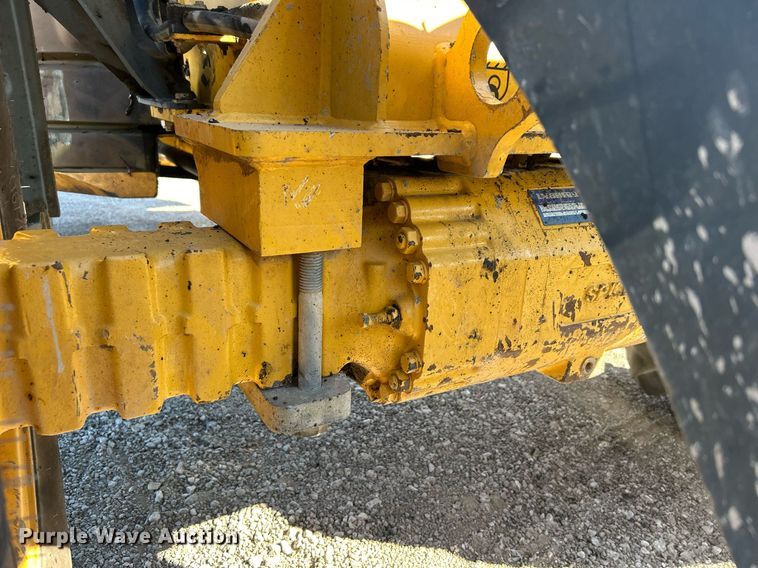 image for item DO7565 2013 John Deere 324J wheel loader