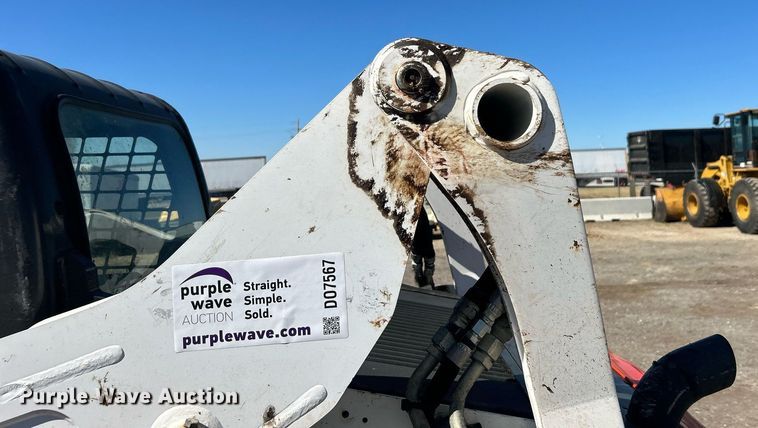 image for item DO7567 2018 Bobcat  T595 skid steer loader